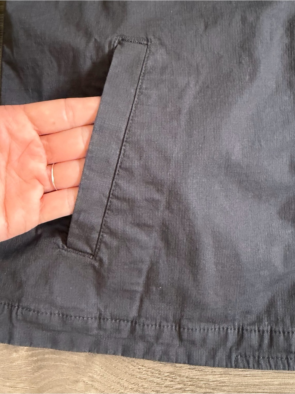 VUORI Women's Ripstop Charcoal Button-Front Lightweight Jacket Size Small - Picture 7 of 11
